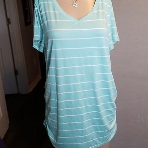 Shirt sleeve maternity shirt